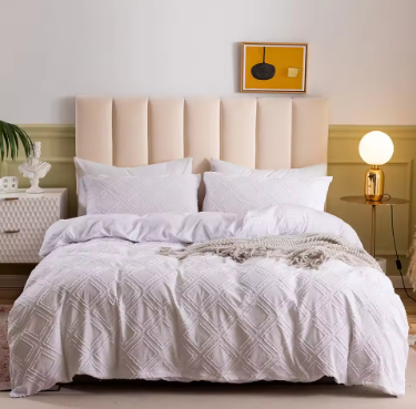  Bedding Set Luxury Solid Color Quilt Set Jacquard Tufted Cover Bedding Set Embroidered Tufted All Season Soft 