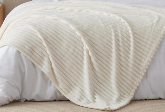 Bedding Fleece Throw Blanket for Couch - 300GSM Soft & Warm Fluffy Cream White Blanket, Decorative and Giftable Striped Blankets for Home