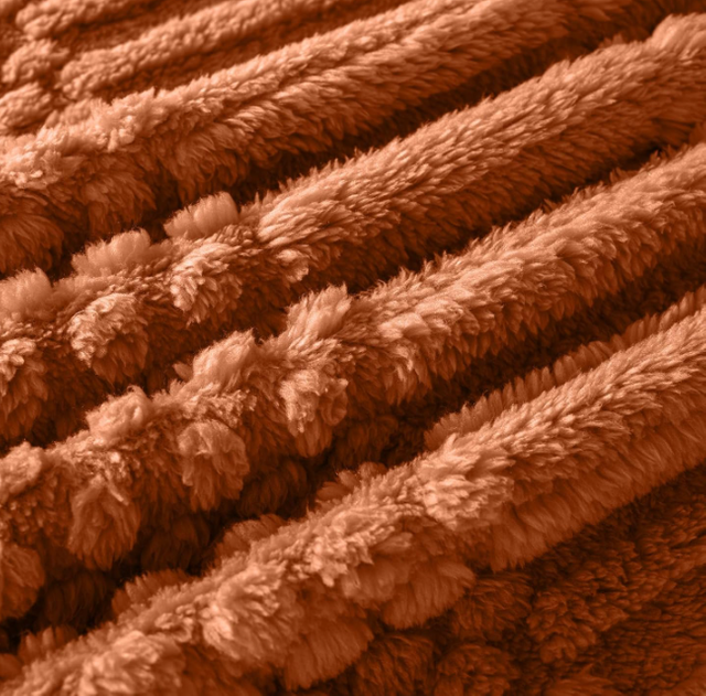 Waffle Throw Blanket -Fluffy Fleece,Cute & Aesthetic, Perfect for Sofa, Couch, Chair, Bed, Living Room & Bedroom, All-Season Use, Plush & Cozy Decorative Blanket