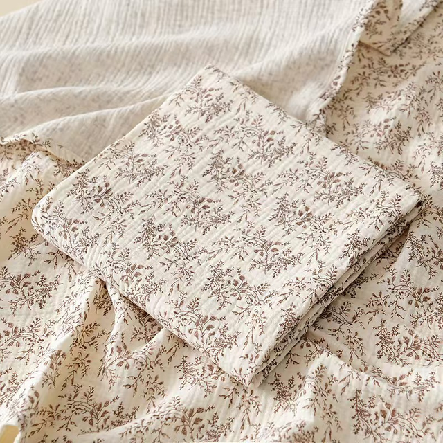 Two Layers Cotton Muslin Crib Duvet Cover for Infant Baby Girls Boys Bed Bear Printed Pattern Muslin Duvet Covers Breathable Baby Swaddle Blanket 