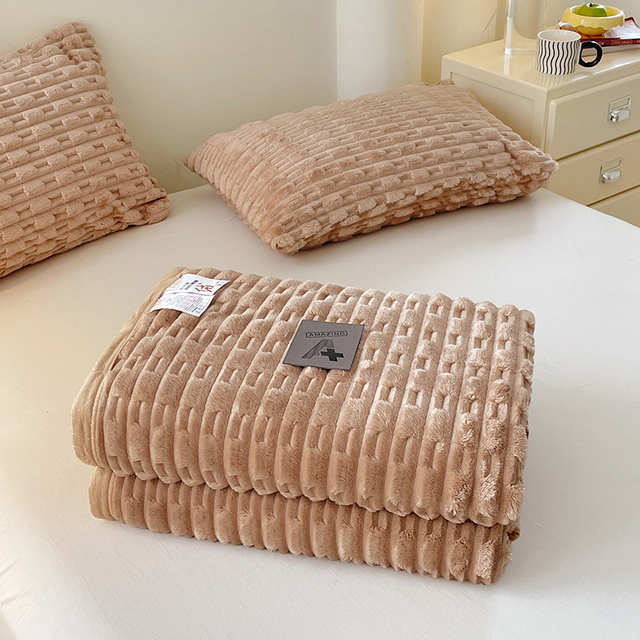 Ultra Soft Throw Blanket for Bed Striped Jacquard Flannel Fleece Lightweight And Cozy for Living Room Sofa Couch King Size 