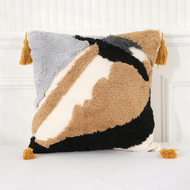 Golden Striped 18*18 Inch Leather Velvet Cushion Cover Modern Fashion Throw Pillow Cover Decorative Pillow for Car, Travelling, Camping, Living Room Bedroom 