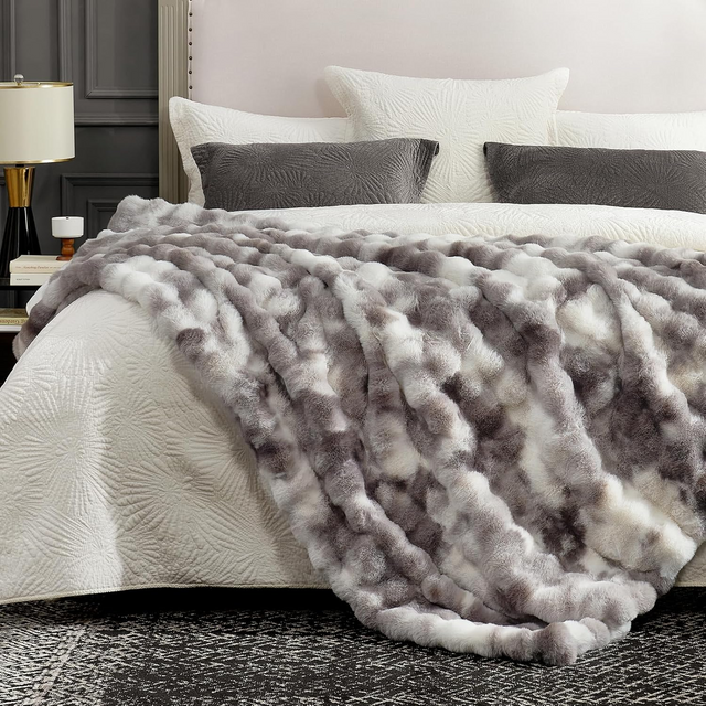Luxury Tie-Dye Faux Fur Throw Blanket – Ultra Soft Thick Plush Wavy Sofa & Bed Blanket Decorative Winter Throw