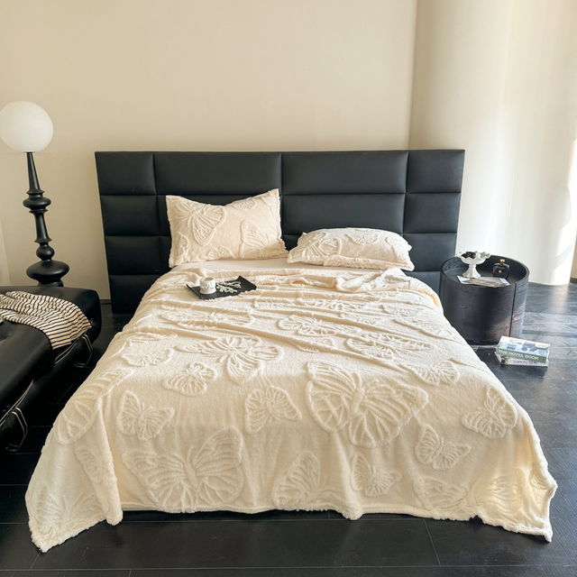 Solid Color Butterfly Decorative Throw Blanket for Bed Couch Sofa Flannel Fleece Blanket for All Season 