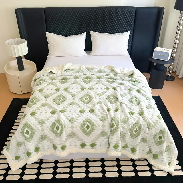 Large Bohemian Bed Blankets 80'' × 90'', Ultra Soft Aztec Bed Blanket for All Season, Cozy, Plush, Bohemian Throw Blanket for Bed/Couch/Sofa/Office/Camping, Green