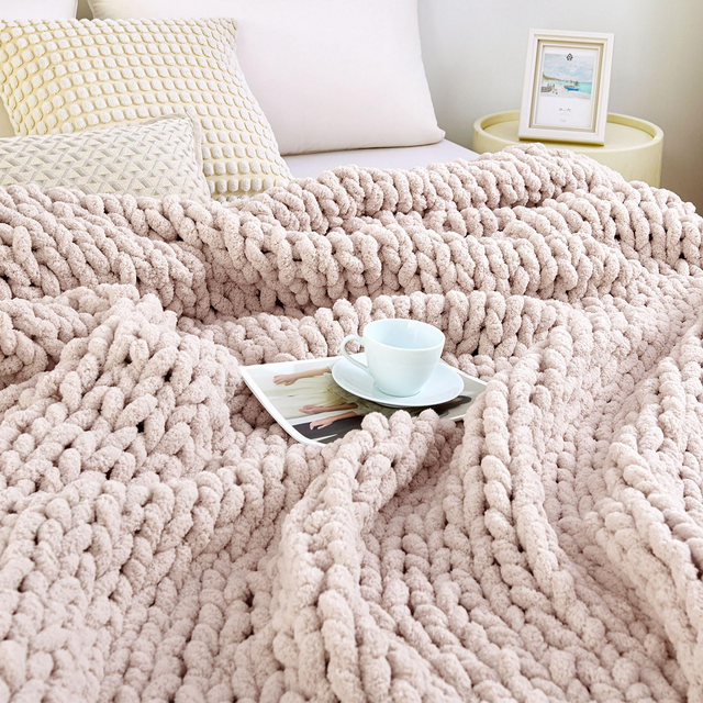 Chunky Knit Plush Throw Blanket – Luxury Ultra Soft Solid Color Knit Blanket for Sofa & Bed, Cozy All-Season Decorative Winter Throw